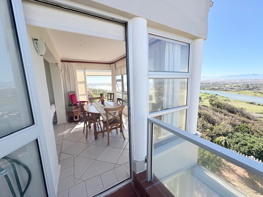 To Let 3 Bedroom Property for Rent in Muizenberg Western Cape